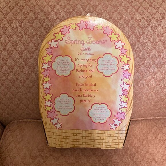 NEW Spring Scene Barbie 2005 - Picture 2 of 2